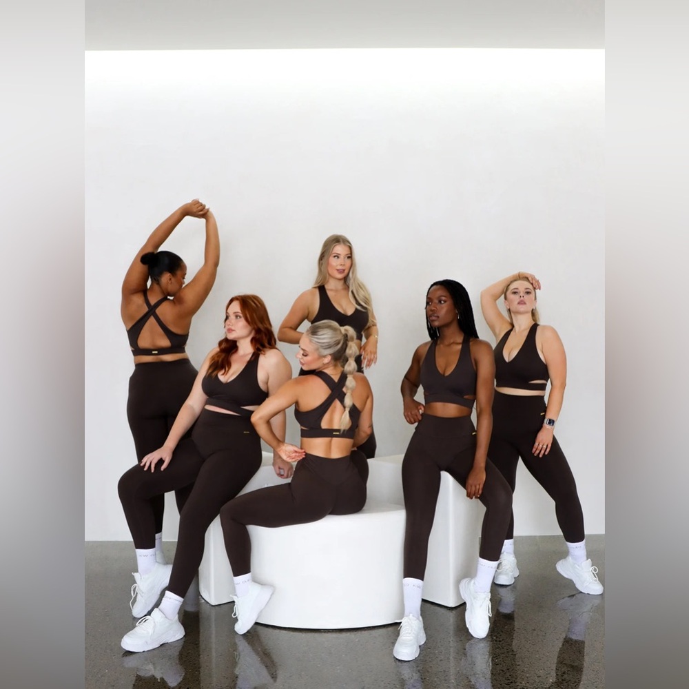 KW x Cleo Harper Brown Form Leggings - Picture 2 of 10